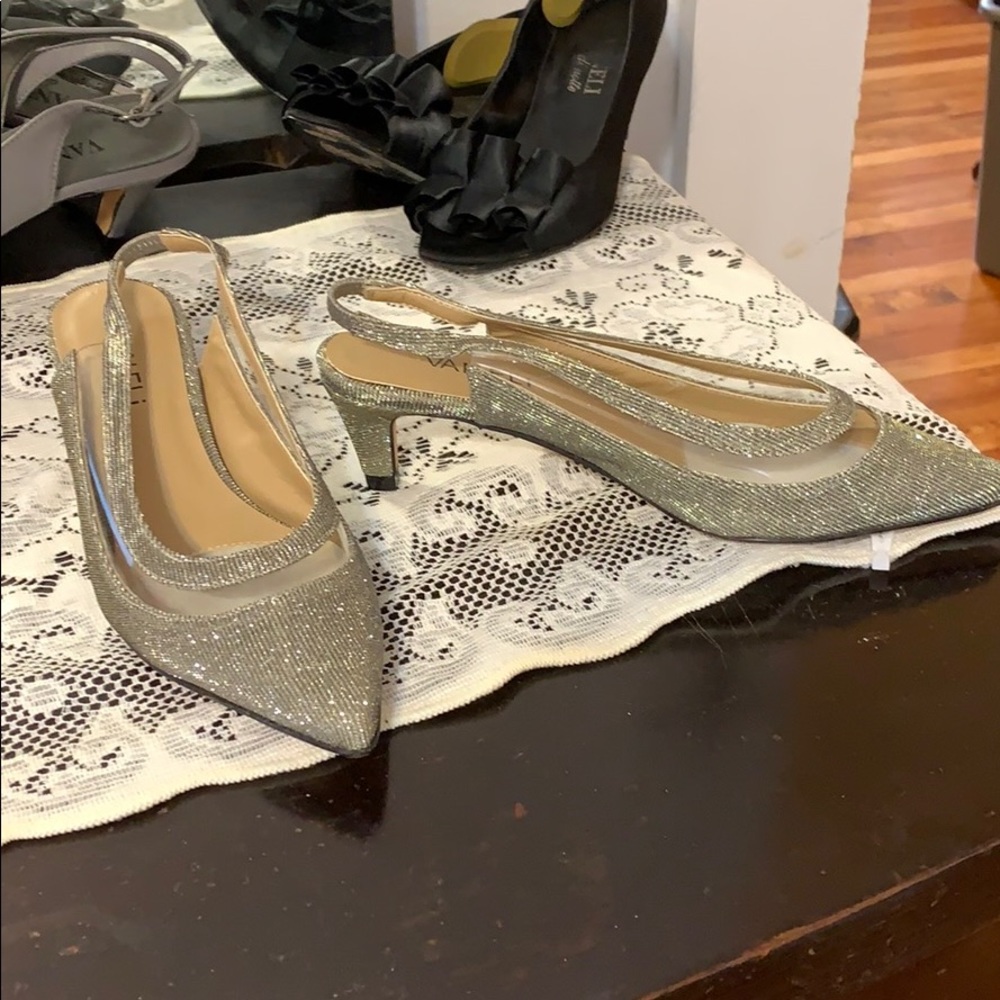 Silver Heels - image 2